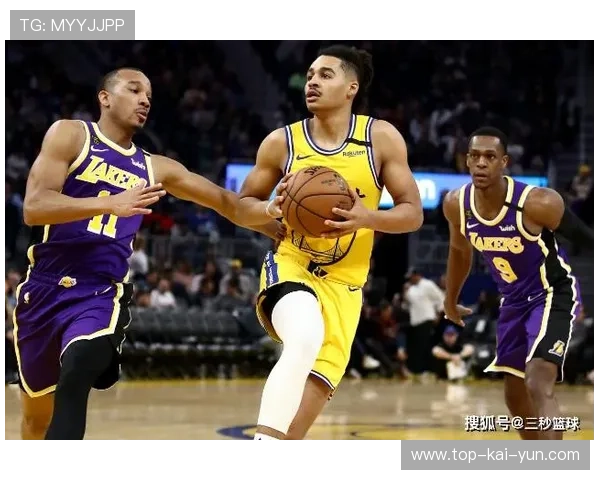 勇士球员适配：如何让替补融入外线跑位体系